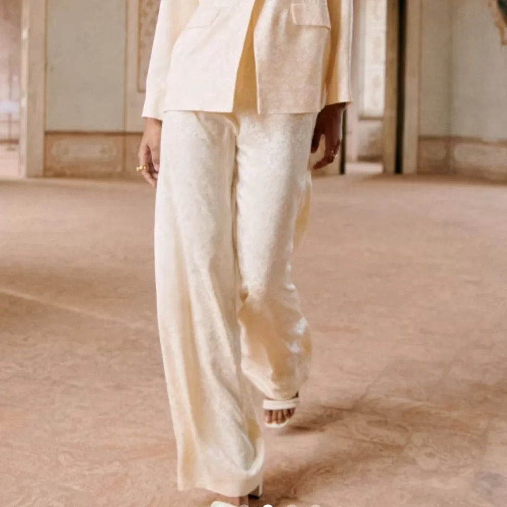 SEZANE Tymo Pants Ecru NWT - Picture 3 of 8